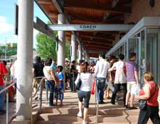 Outlet Mall