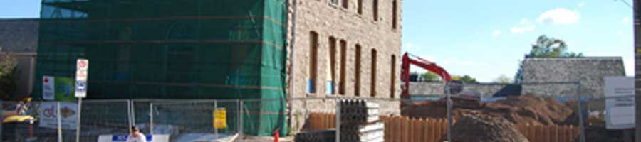 Renovations and additions being performed on a historic building in Niagara