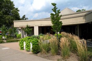 Victoria Avenue Public Library